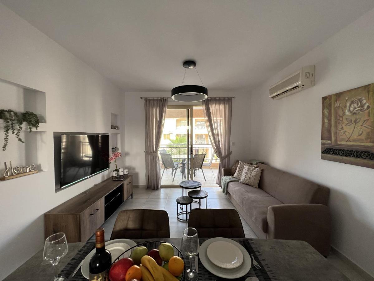 Apartmán Royal-Seacrest Paphos-Center Vip Exteriér fotografie