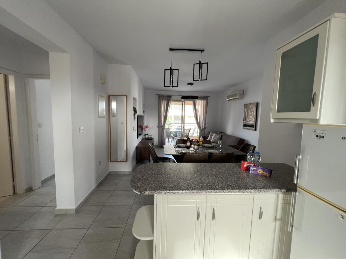 Apartmán Royal-Seacrest Paphos-Center Vip Exteriér fotografie
