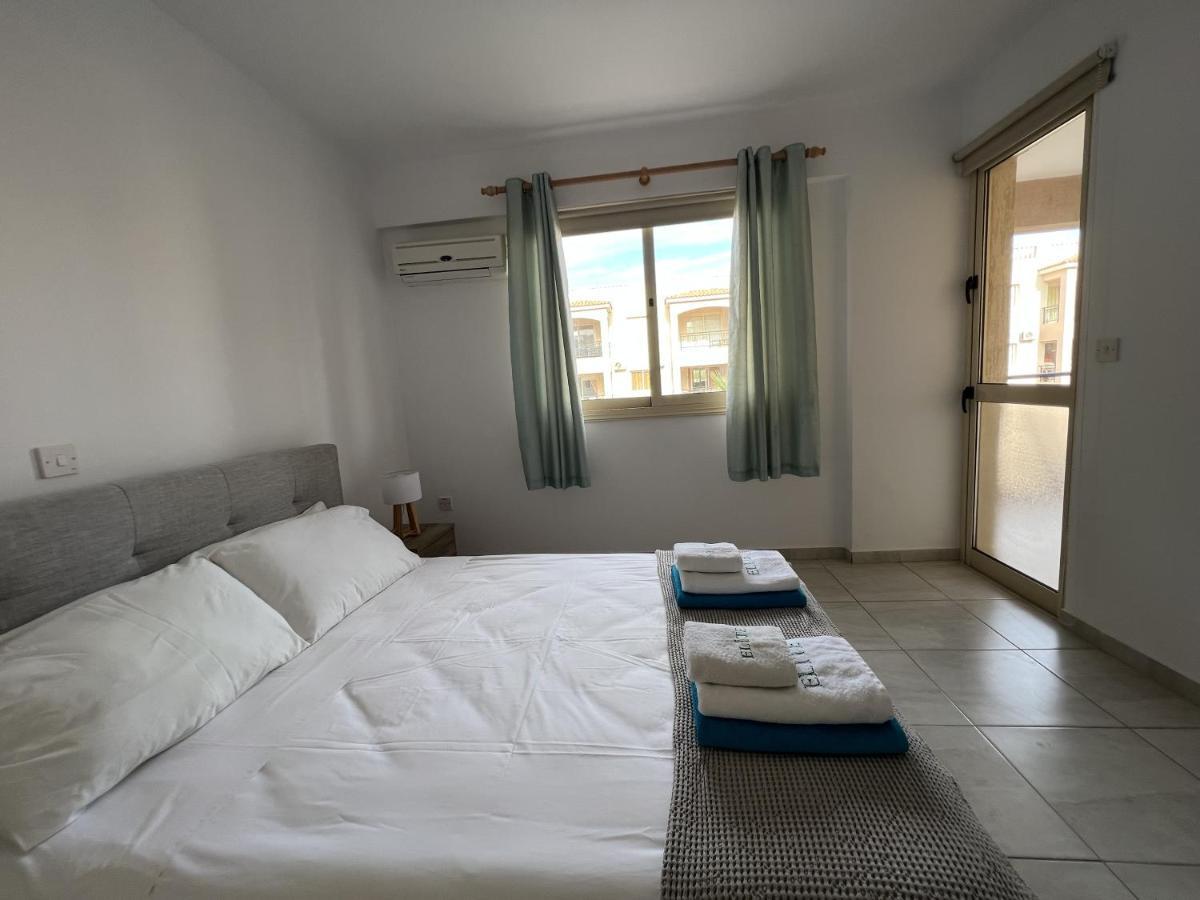 Apartmán Royal-Seacrest Paphos-Center Vip Exteriér fotografie