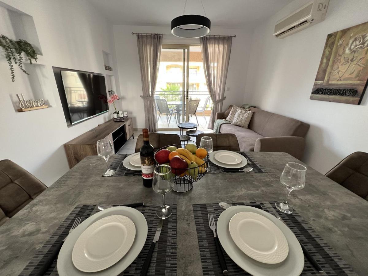 Apartmán Royal-Seacrest Paphos-Center Vip Exteriér fotografie